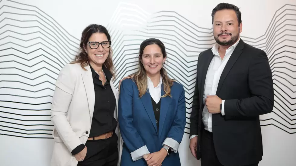 Plataformas de inteligencia artificial: cómo las empresas reinventan su corazón tecnológico
