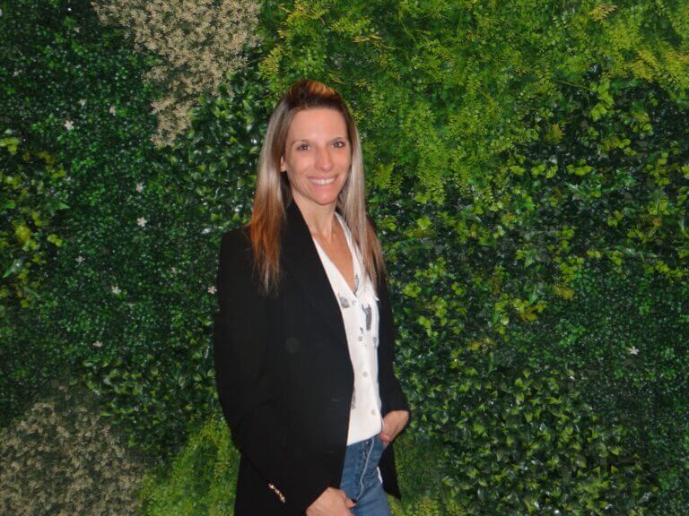 Ernestina Cattaneo y el modelo de negocio de Certronic.