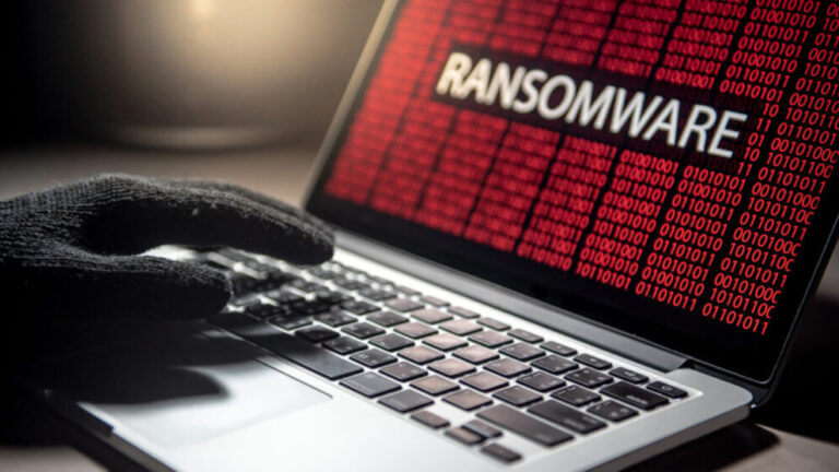 Las extorsiones por ataques de ransomware afectan cada vez más a empresas en Latinoamérica, con pérdidas millonarias y semanas de inactividad.