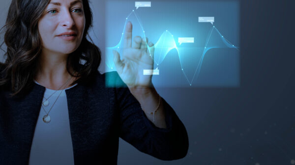 Según un estudio, el 93% de los ejecutivos cree que la inteligencia artificial será clave para ajustar estructuras sin perder competitividad en los próximos 18 meses.