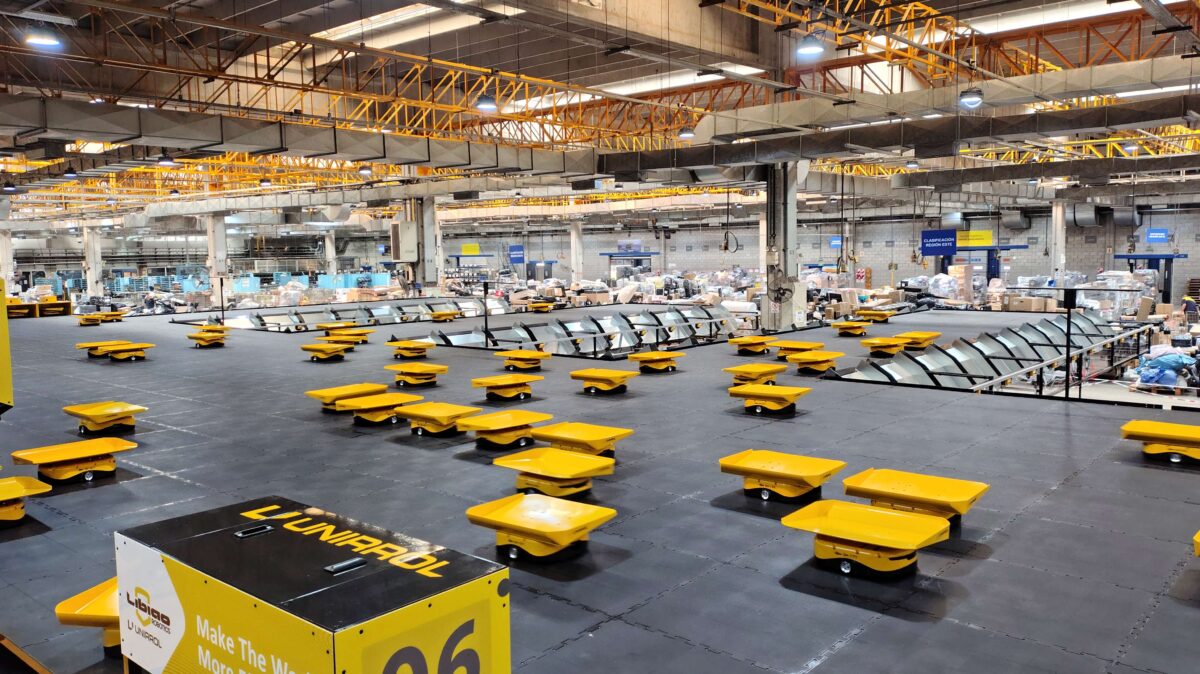Correo Argentino puso en marcha el primer sistema de clasificación robótica postal de América Latina, con IA y 240 robots que triplican la capacidad operativa y aceleran la logística del eCommerce.
