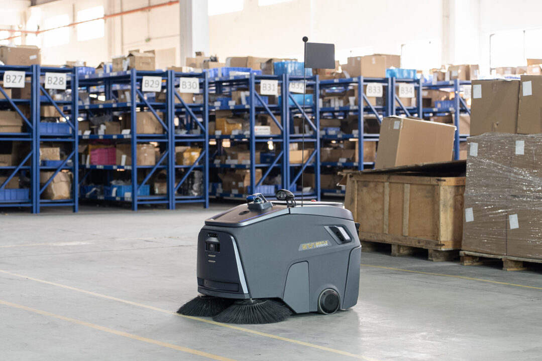 Imagen de un robot de servicio en logística y limpieza.