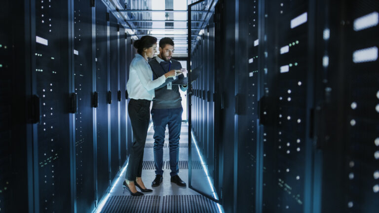 El crecimiento de los servicios digitales del Estado, la expansión de la inteligencia artificial y la presión por mejorar la eficiencia operativa están reconfigurando el rol de la infraestructura tecnológica pública.