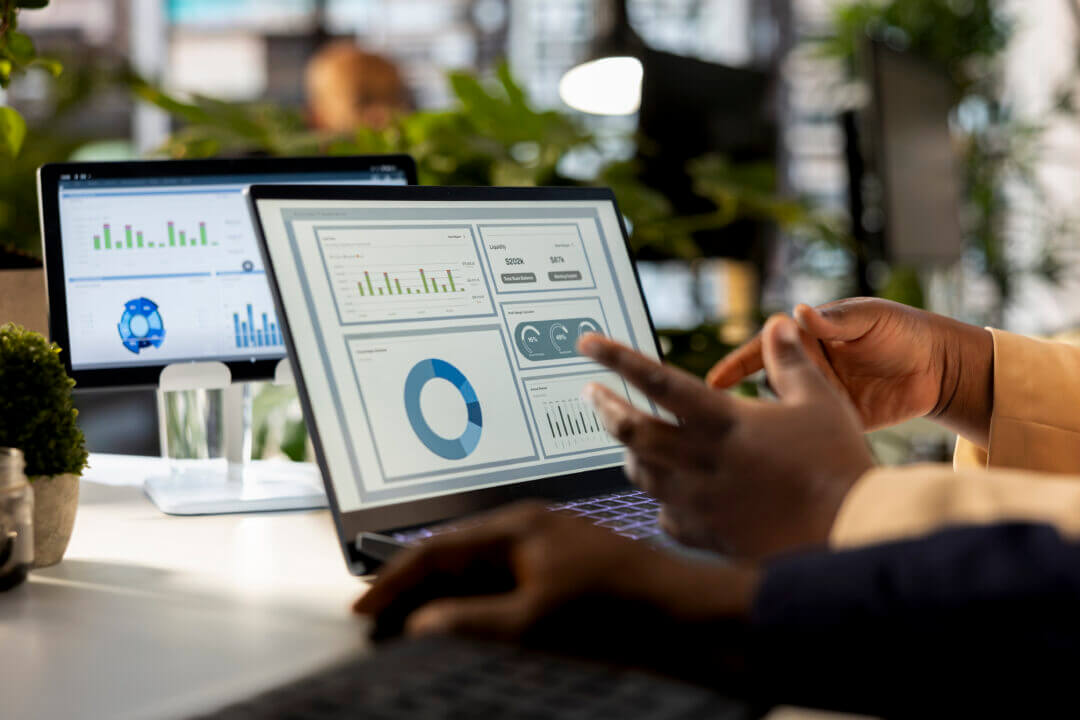 ERP en sala de directivos — software de gestión empresarial