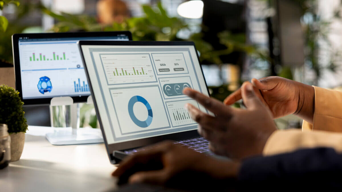 ERP en sala de directivos — software de gestión empresarial