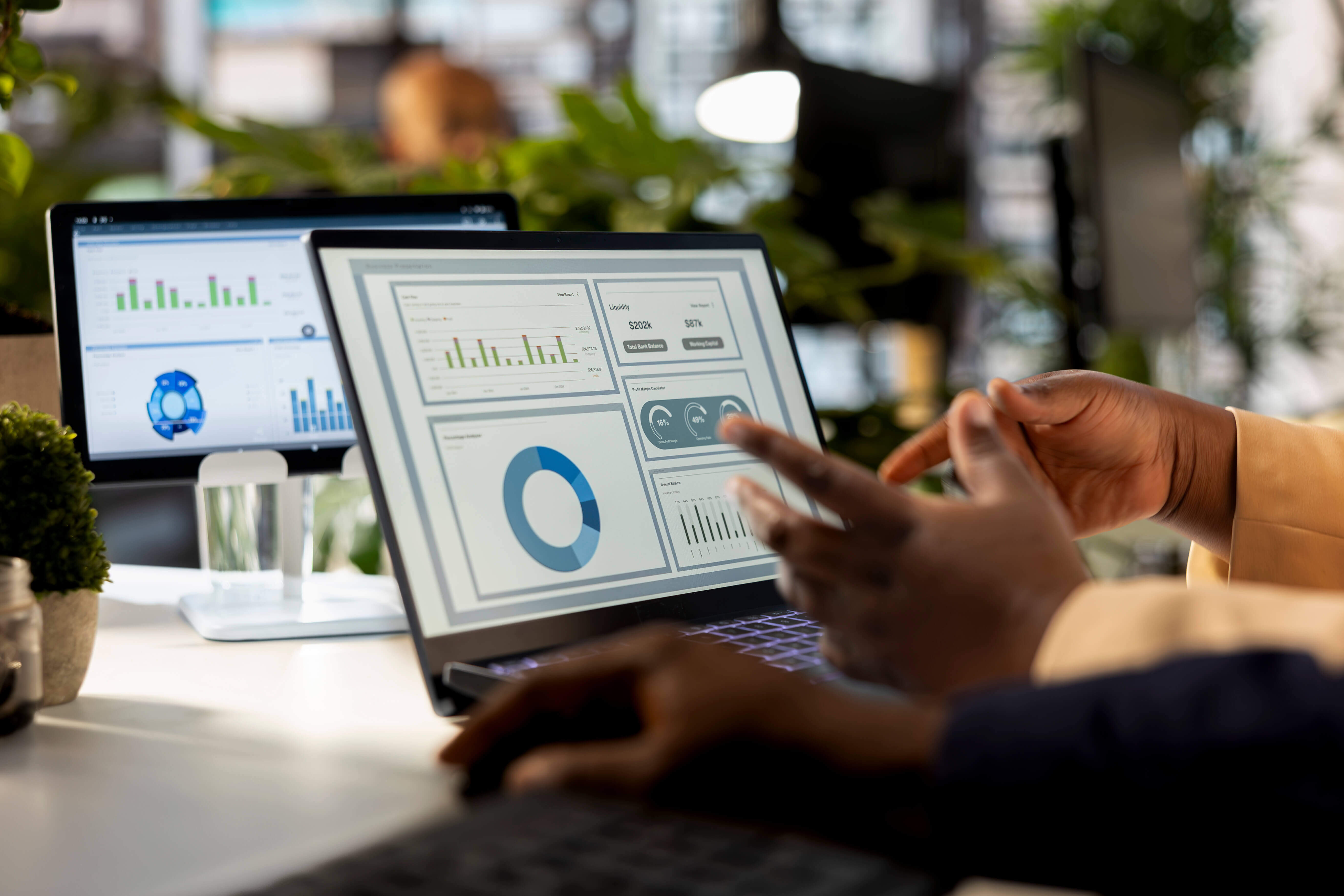 ERP en sala de directivos — software de gestión empresarial