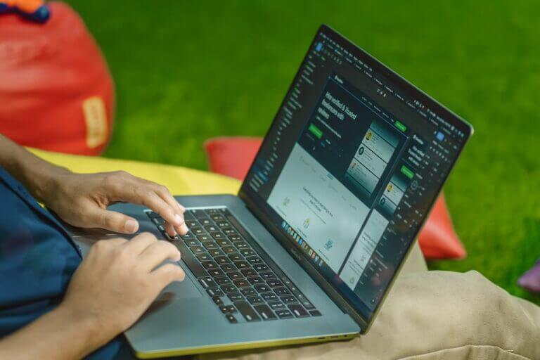 SaaS genérico para el sector financiero, bancos y fintechs.