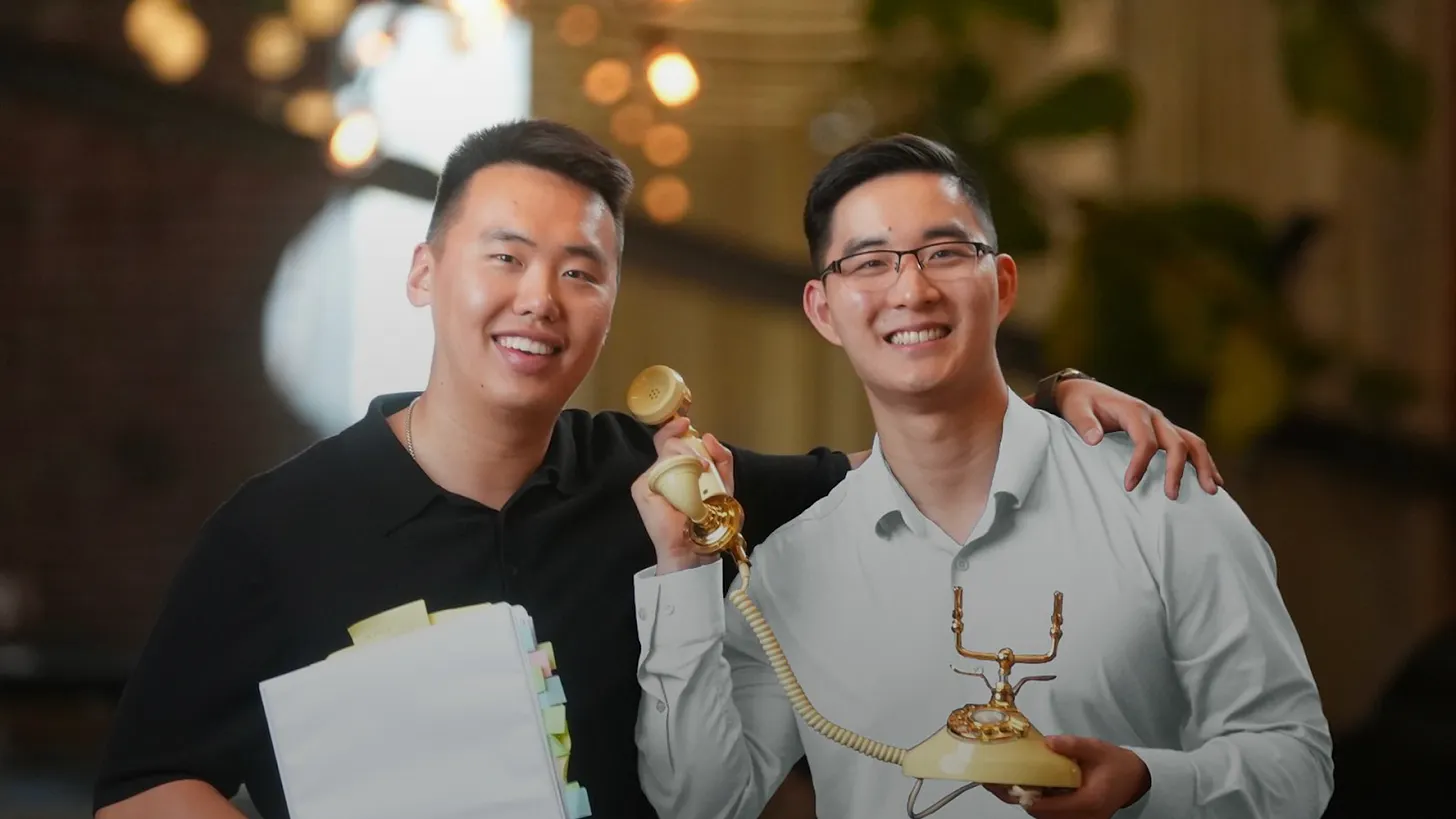 Los cofundadores de Assort Health, Jeff Liu (izquierda) y Jon Wang.