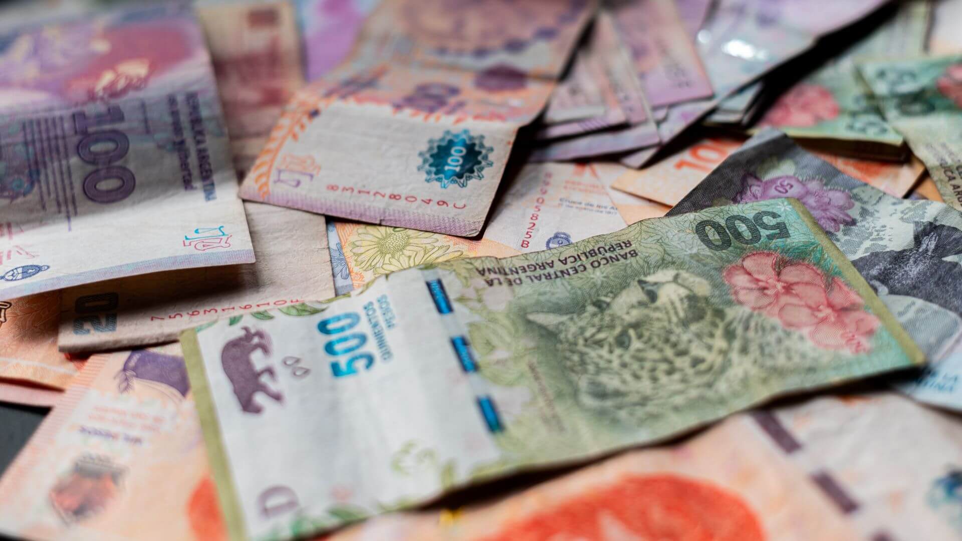 PESOS ARGENTINOS