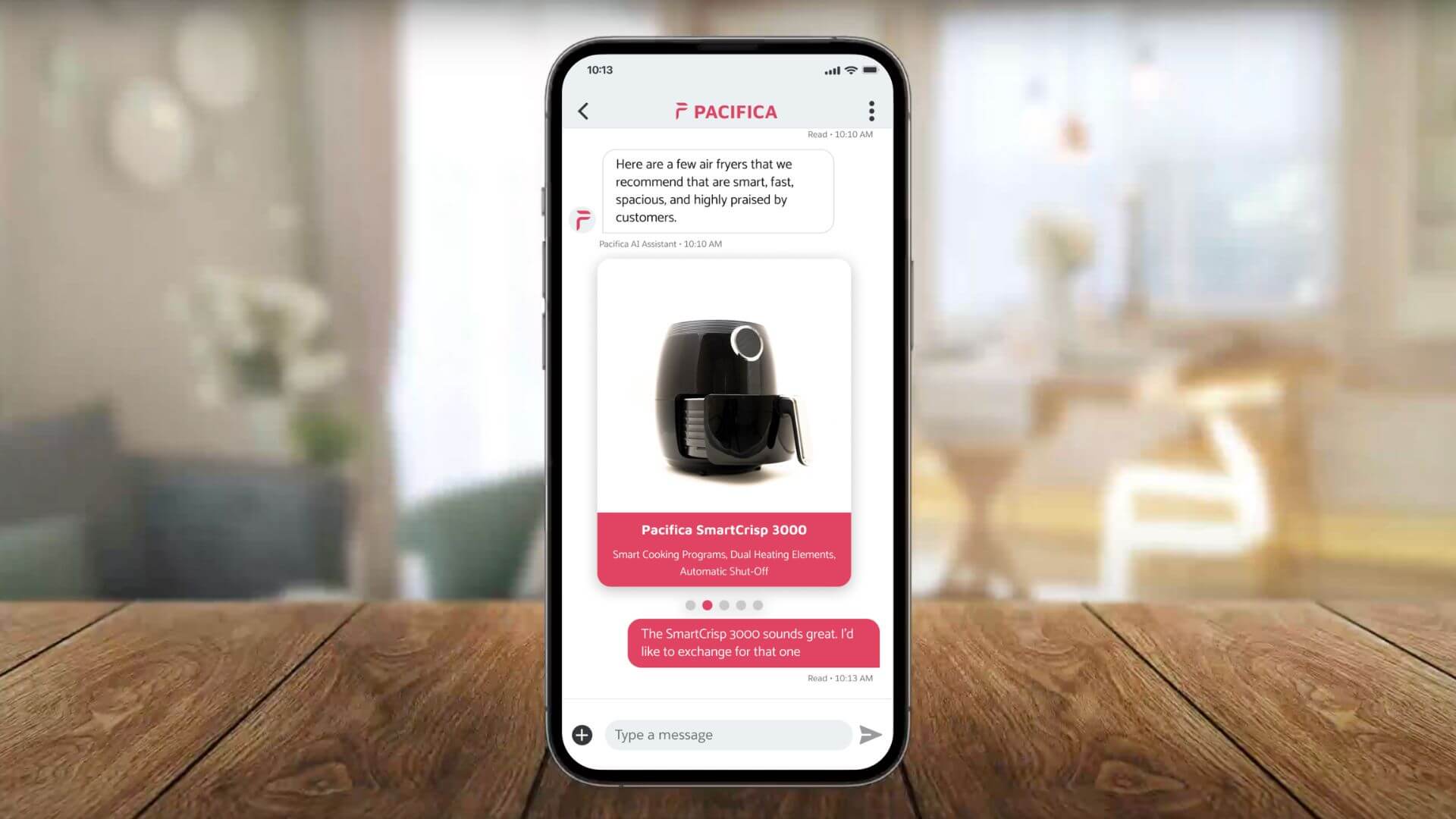 Un celular muestra Agentforce, la solución de IA en empresas de Salesforce, con recomendaciones de productos dentro de un chat.