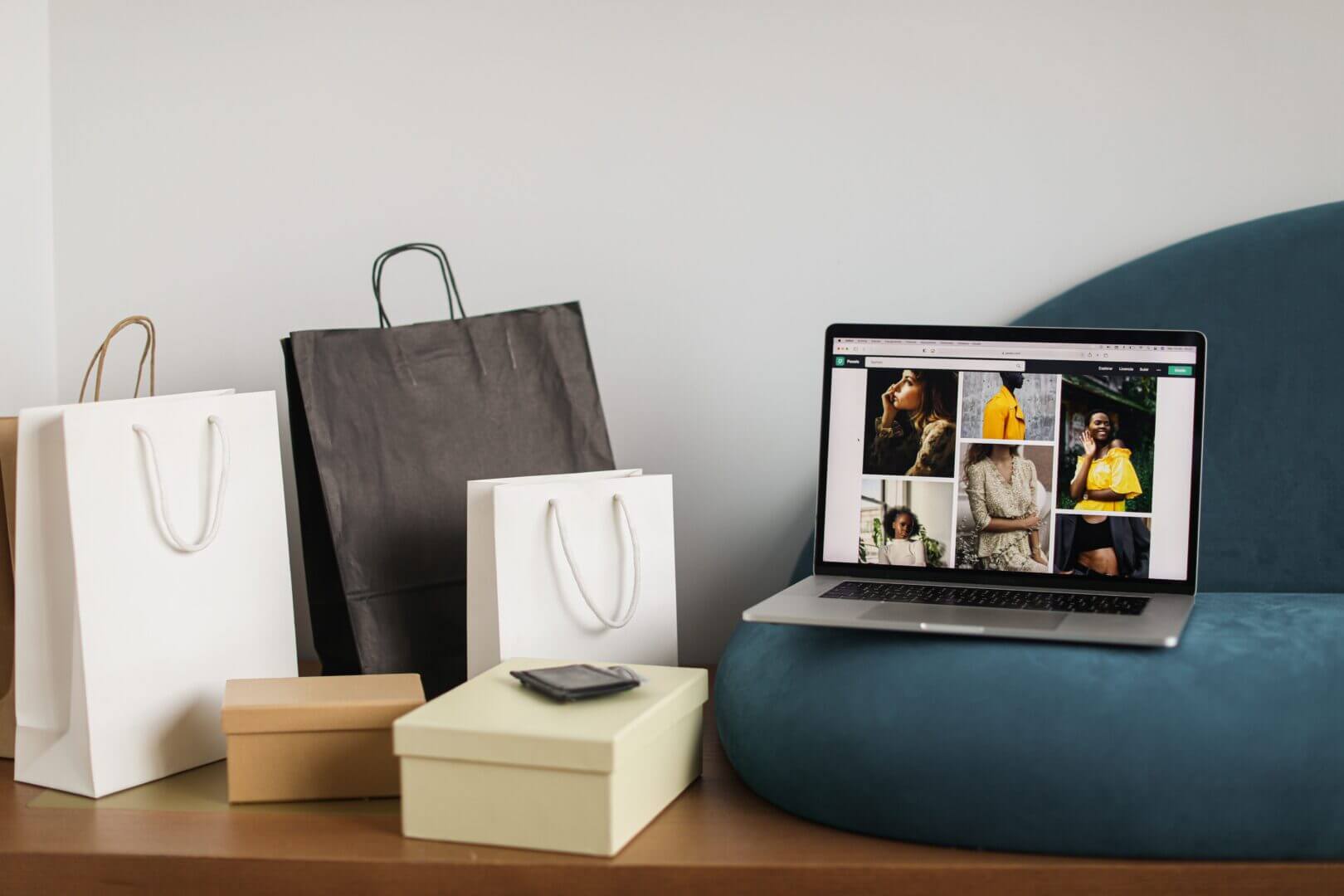 agentes de compra con inteligencia artificial, ecommerce, retail, compras online