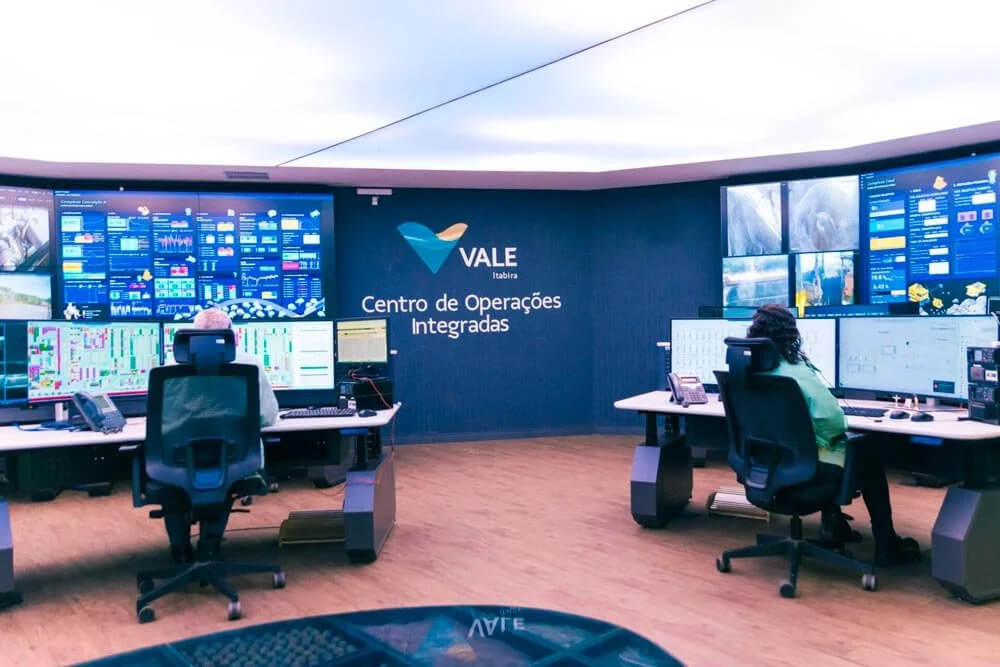 Centro de Operaciones Integradas de Vale en Itabira, utilizado para monitorear procesos y datos vinculados con la IA en minería.