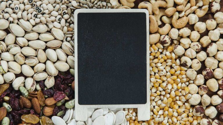 Granos agrícolas convirtiéndose en tokens digitales en red blockchain — Agrotoken tokenización de commodities agropecuarios en América Latina
