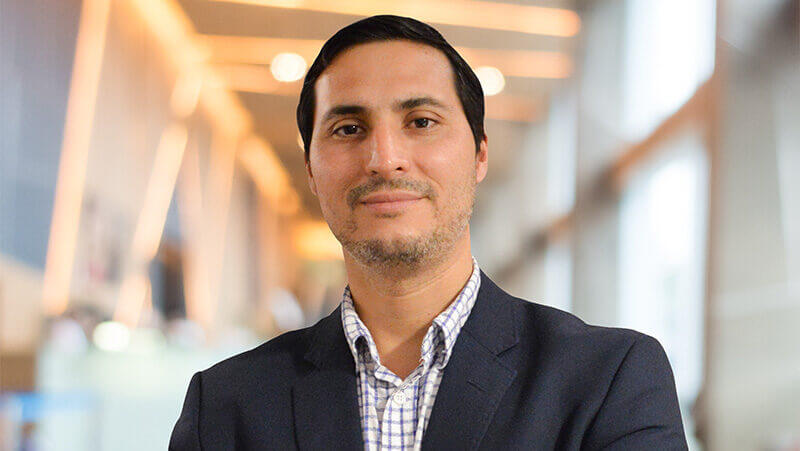 Retrato corporativo del ejecutivo entrevistado para analizar los cambios en los pagos online, el checkout y el uso de inteligencia artificial en eCommerce.